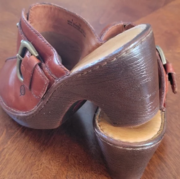 BORN LEATHER CLOGS - Picture 5 of 9
